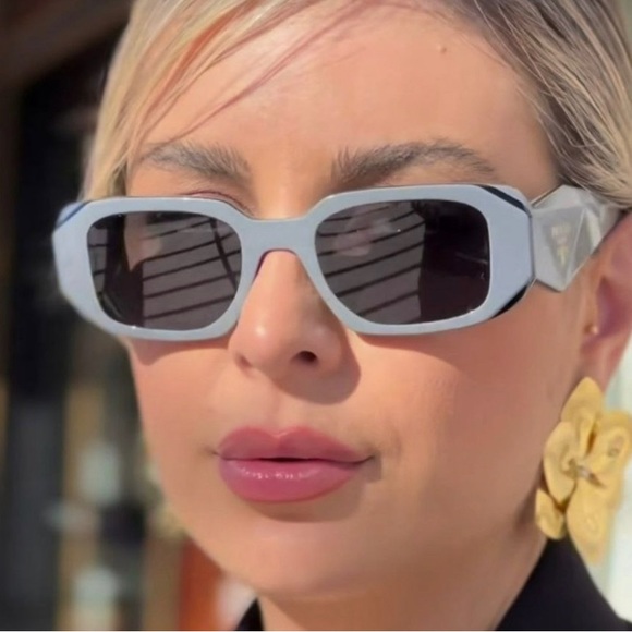 NEW PRADA GREY SUNGLASSES NEW COLLECTION PR17WS 11N09T UNISEX EYEWEAR PR 17WS - Picture 4 of 14